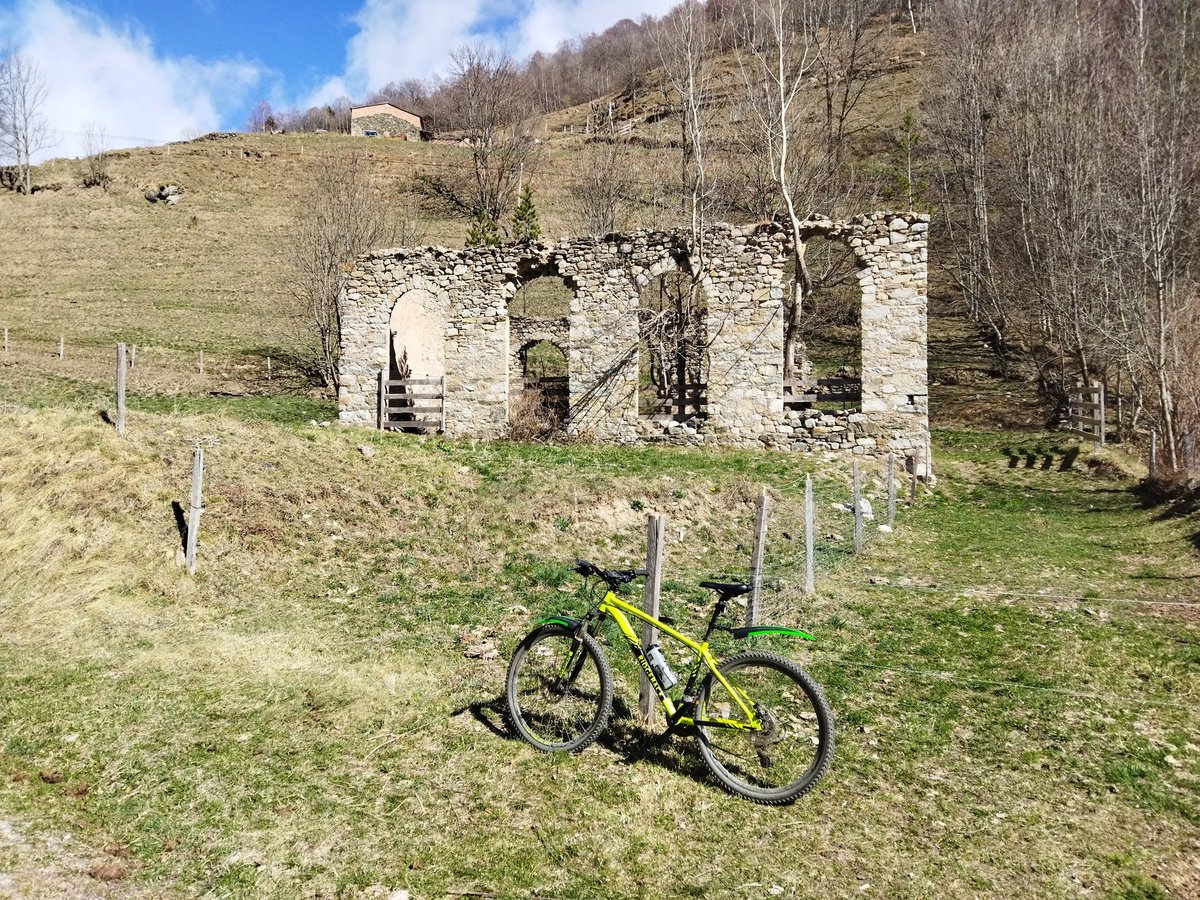 butanitoforever's tweet photo. Hoy retorni de #ciclismo #recurrente.
Ripoll-Setcases-Collada Fonda-Espinavell-Ripoll(94 km amb MTB) . https://t.co/WuDUivq1Tq