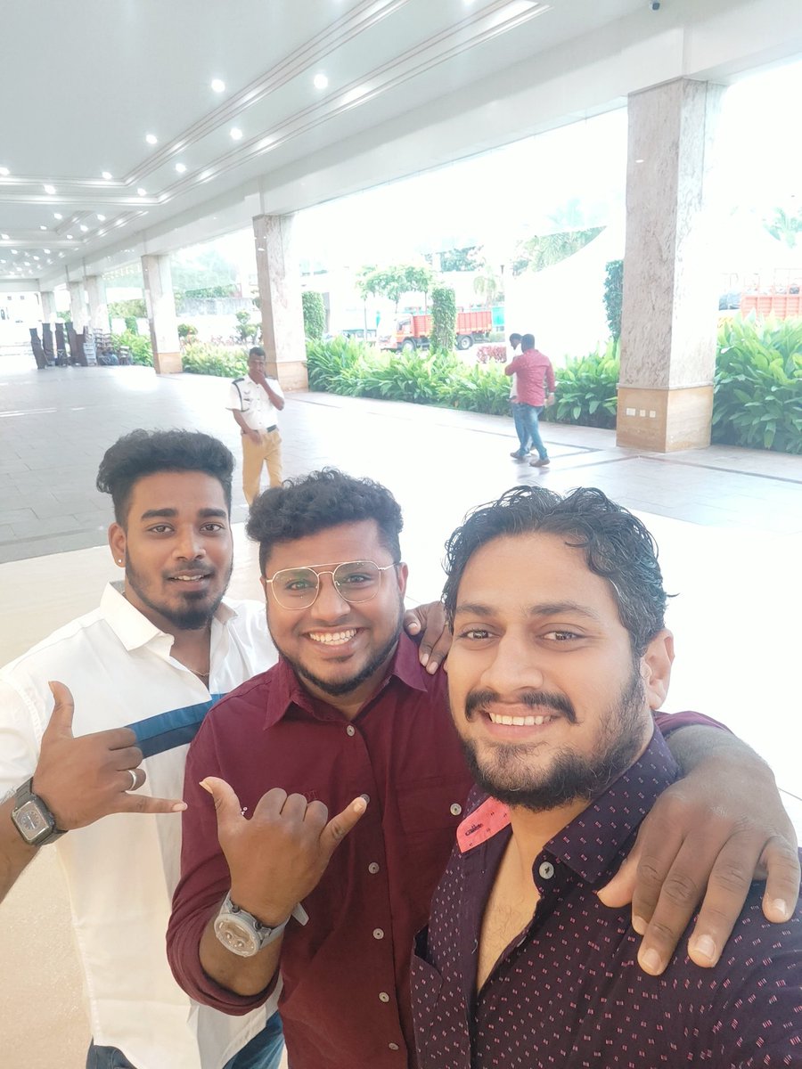 PakodaBoyz's tweet photo. Evening with MasterChef Aruna Vijay

#MasterChefIndia #Food #foodblogger #foodphotography https://t.co/tY7OaRIQQ3