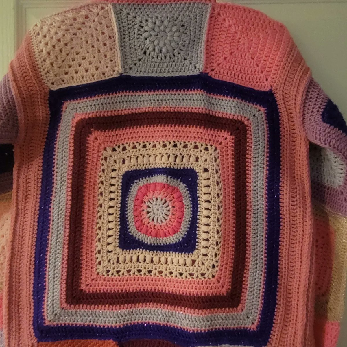 Evening all  I can share this with you all now it has gone to its forever home and tomorrow evening it is going to see Sam Ryder. I'm quite jealous! #crochetaddict #hobmoocreations #handmade #crochet #handmadewithlove #handmadecrochet #handmadeuk #crocheteveryday #handmadeintheuk