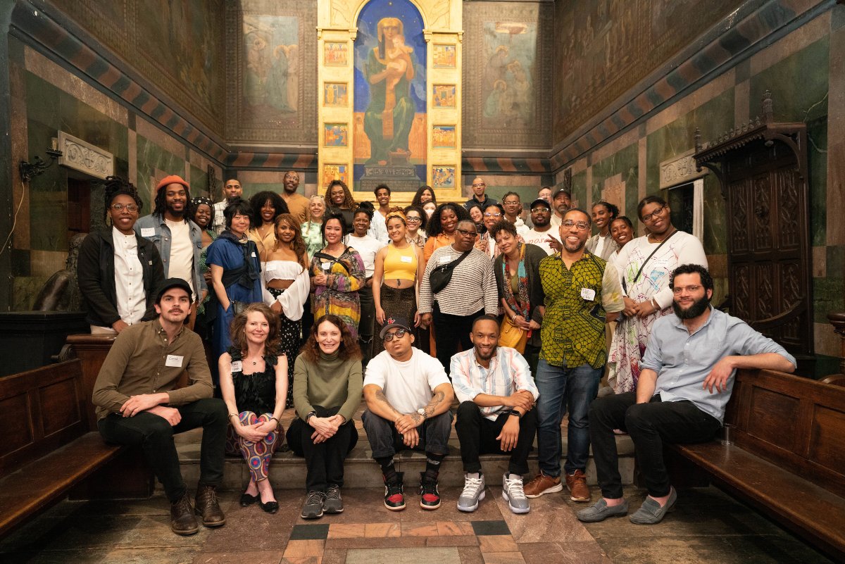 Announcing 🎉 The Fellowship for Black Artists 🎉 our next awardee at the '23 #ABCAwards. It's led by @muralarts & engages local artists in community-centered mural making & gives vital tools for success. Learn more & register for the Awards here: buff.ly/3YZZSCi