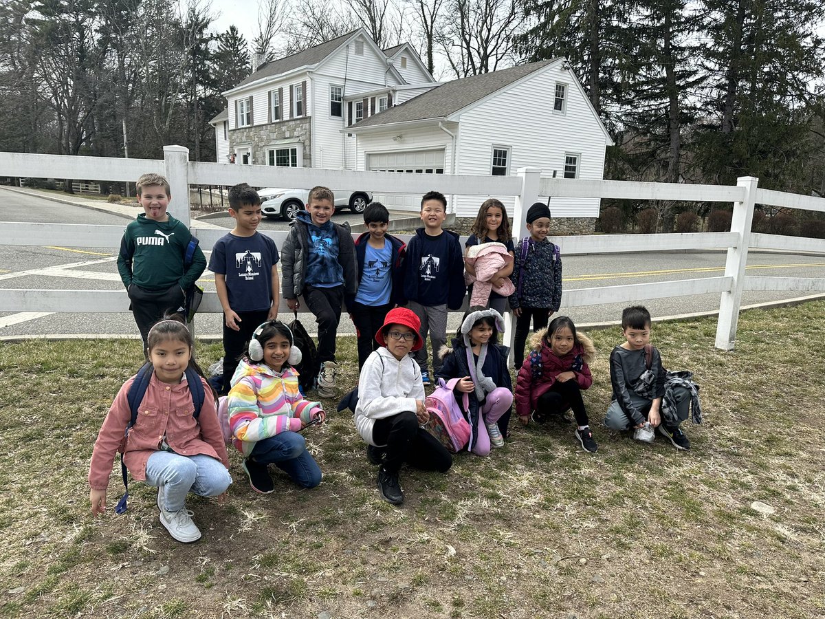 2C visited the Health Barn! 🧄🥦🍌🫐

We learned about different fruits and vegetables and their growing seasons, the benefits of composting and planted our very own pea plants! 🌱 
#MahwahConnects <a href="/LMMahwah/">Lenape Meadows School</a>