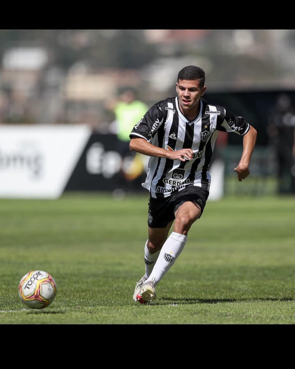 foradecampope's tweet photo. Rodrigo Leal sempre se destacou pelo seu faro de gol na base do Náutico. Em 2021, terminou o Pernambucano Sub-17 como artilheiro isolado. No final do mesmo ano, o Timbu o emprestou ao Sub-20 do Atlético/MG, onde esteve durante toda a temporada de 2022, mas com poucas chances. https://t.co/ruTMI7GHsE