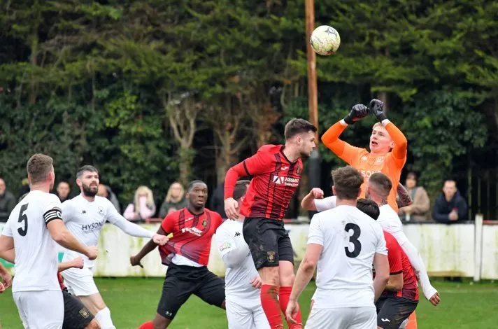 Thanks to all Shine Radio listeners who came to support The Rams on Saturday. The team reports record crowds at Love Lane. 
<a href="/PTFCTheRams/">Petersfield Town FC 🐏</a>  <a href="/LambertsRemoval/">George Lambert & Son</a> <a href="/kierancheeseman/">Kieran Cheeseman</a> <a href="/offthecuffjo/">osamason leak xxx,,,</a> <a href="/JLearyous/">Jack Leary</a> <a href="/MarkSummerhill1/">mark</a>
shineradio.uk/.../petersfiel…