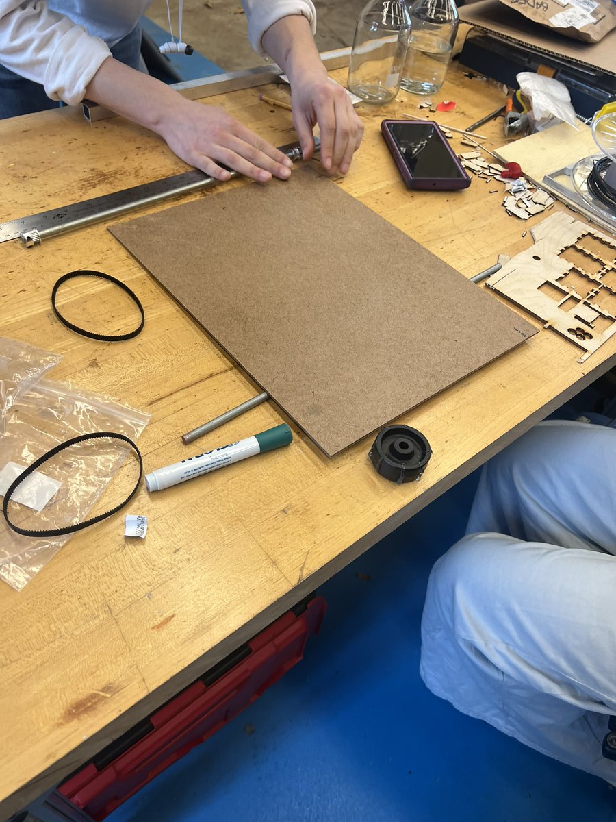 Kwakulehigh's tweet photo. ChemE car progress: we started building our car today! Let’s see how this goes. #lehighengineers https://t.co/UuWgih0IfT