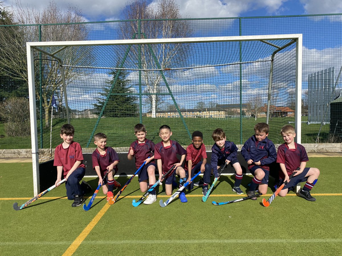 DanielTRobson's tweet photo. A busy day for our Year 3βs who were investigating how shadows change in length as the Earth rotates before they travelled to Pocklington for hockey and netball festivals. π ππ§ͺ #stem #prepsport #prepscience @ScarColl https://t.co/Z3FM2pNKYy