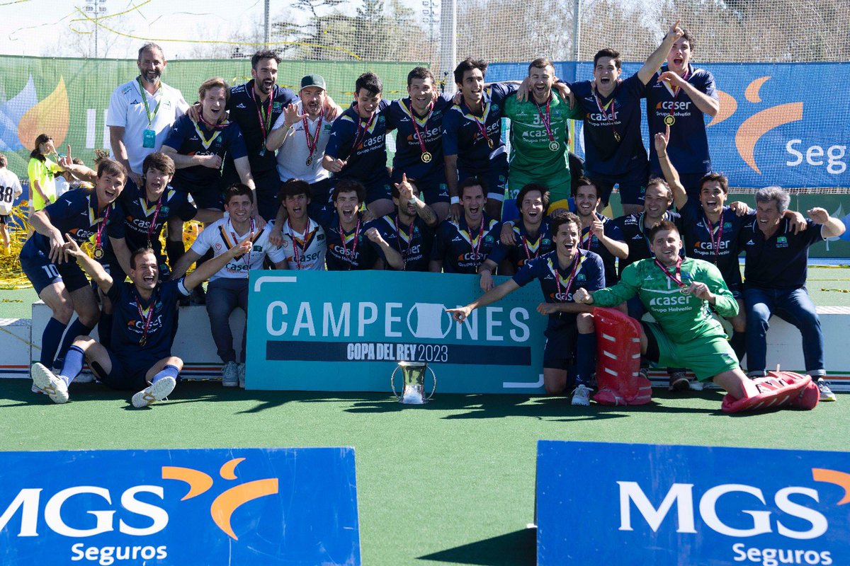 Campeones de la Copa del Rey! 🏆

Gracias a todos los que lo habéis hecho posible y sobretodo gracias <a href="/ccvmoficial/">Real Club de Campo Villa de Madrid</a> por la Copa que habéis organizado! <a href="/rfe_hockey/">RFEH Hockey</a> 🍿