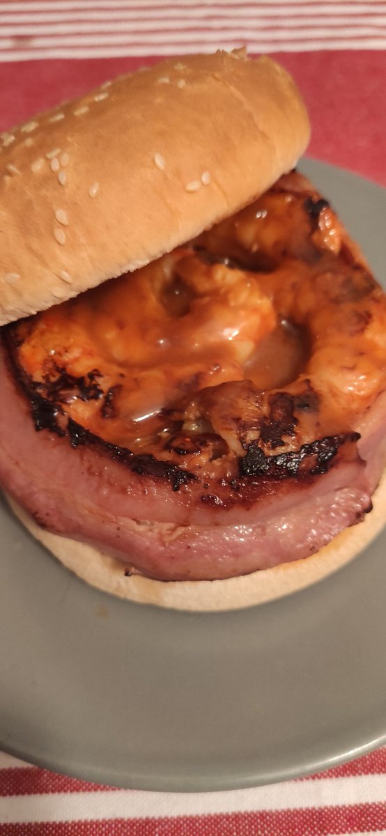 Mister E tweet media