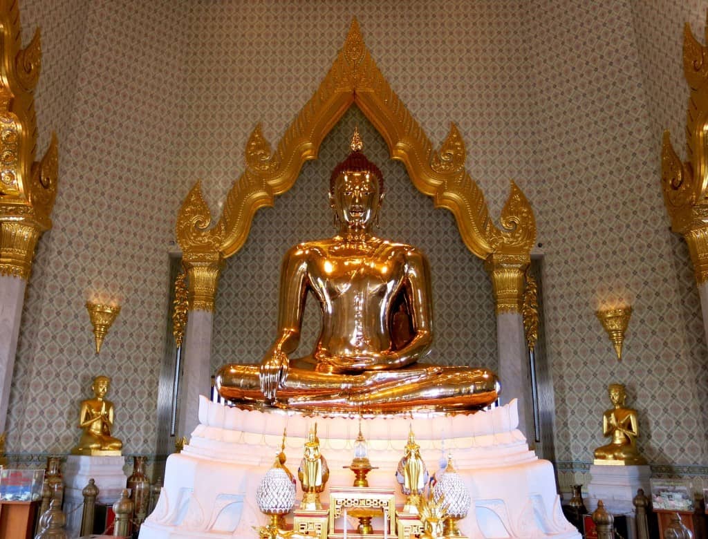 The Golden Buddha in Bangkok Thailand is solid gold, in 9 pieces, and you cannot see a seam! Have you been to Thailand? ow.ly/NPgf50NsUSF 
#letsgoeverywhere #tourism #tourismchat #paradise #trip
#wanderlust #adventureseeker #goexplore #wonderfulplaces #openmyworld