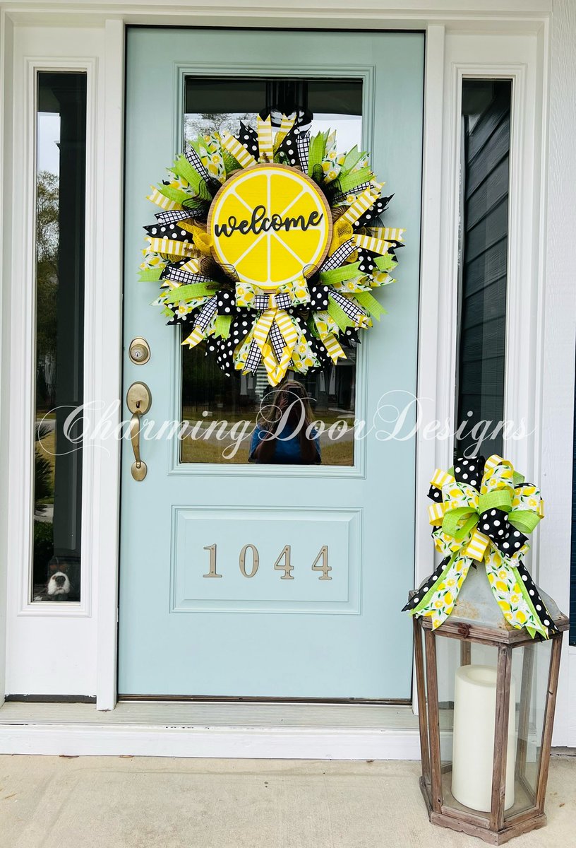 charmingdoordes's tweet photo. #wreath #Etsy #home #spring #crafts #door #decor #decorating #lemon #handmade #homedecor #interiordecor #designs #summer #picoftheday #southern #wrightsvillebeach #wilmington #mothersday #bow #tweetoftheday #fun #cute https://t.co/OWwCTzTQ7W