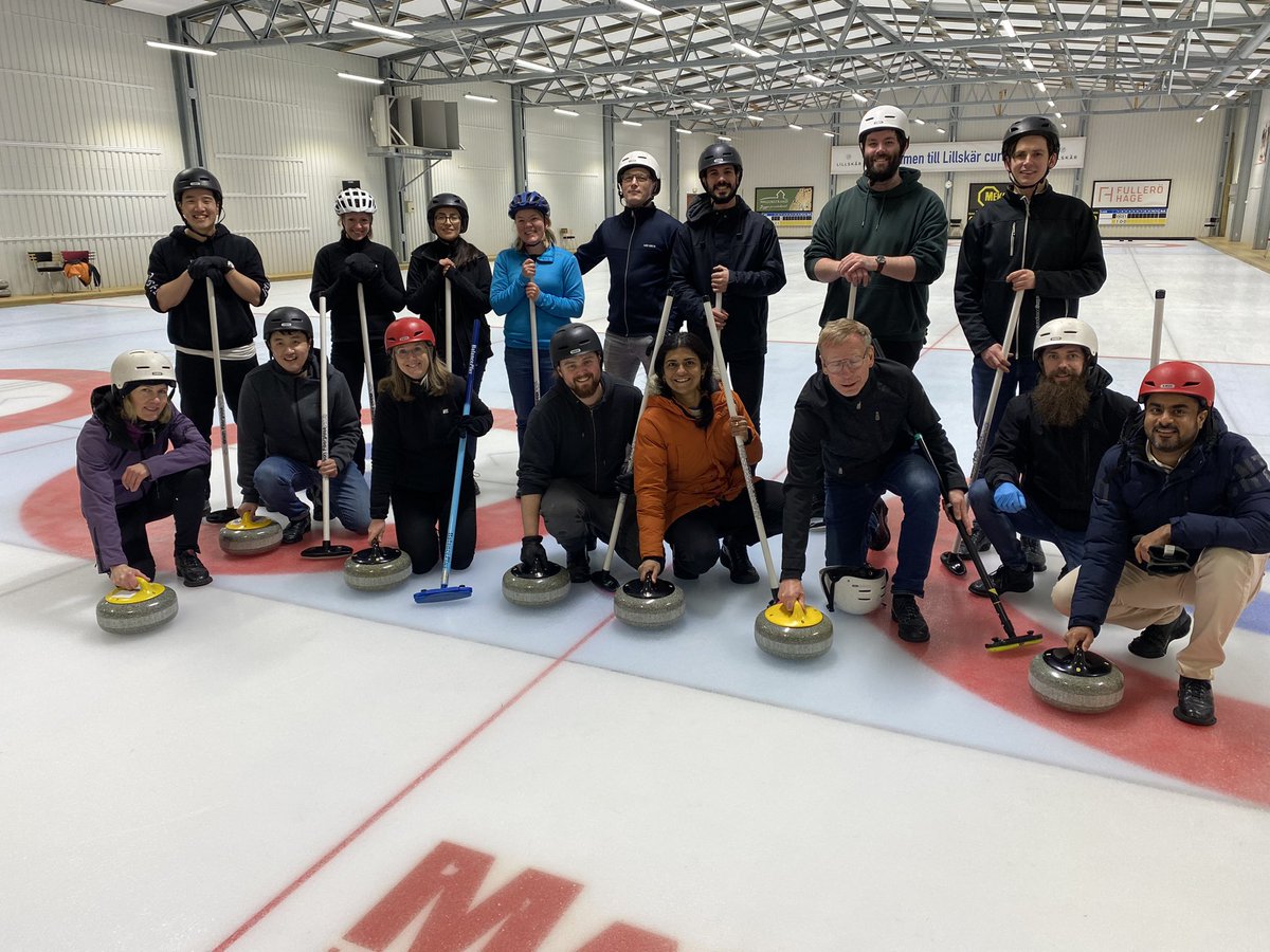 Advanced team building!  We started the day with a workshop talking about electron transfer and interactions between species and continued with transfer of curling stones and interactions between coworkers. Great day🥌😊