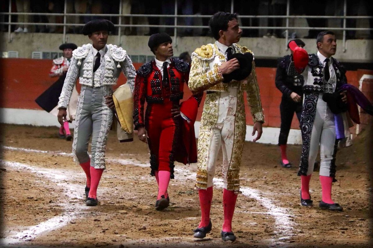 Gracias Puente Piedra, gracias Mondoñedo.

Solo pierde quien se rinde‼️

📷 Julián Velasco | Arte y Temple