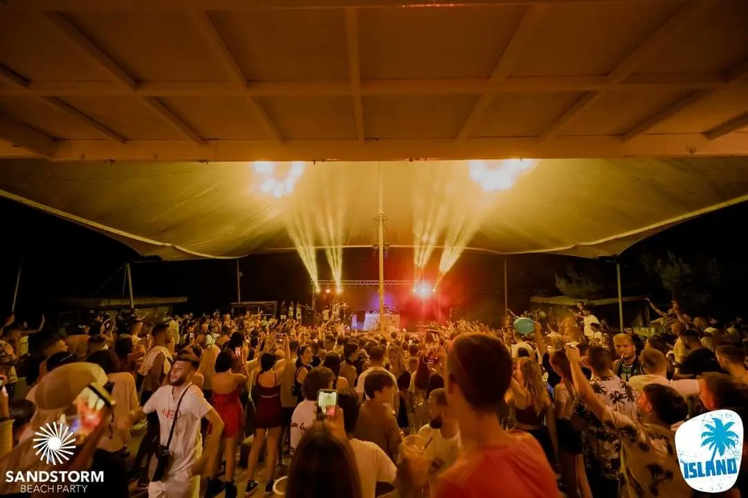 Another Monday closer to summer

#kavos #kavos2023 #corfu #greece