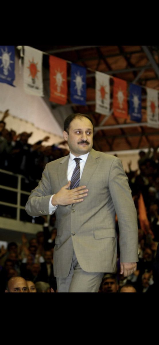 GÜLPINAR..! mazlumun mağdurun bölgenin tek umududur her kesime her bölgeye hitap edebilen alnı açık her yerde sevgi seli ile karşılanan çıkarsız menfaatsiz ve gösterişsiz sadece rıza-i ilahi yolunda büyük bir çaba sarf edendir sen varsan bizde varız