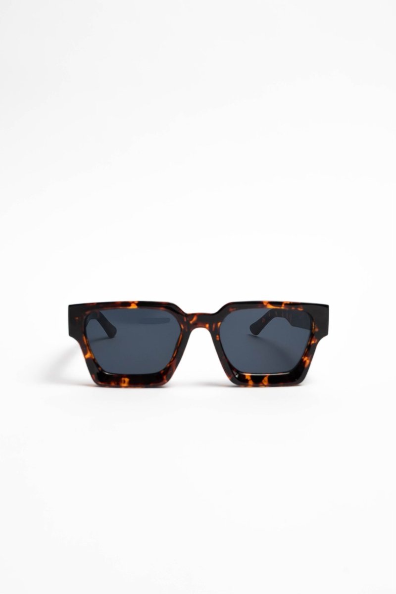 TheRealSmokeCo's tweet photo. Look Fly All Summer In Smoke Shades. #WearResponsibly 
https://t.co/2r2G6pKjZJ https://t.co/fP8kP99MT1