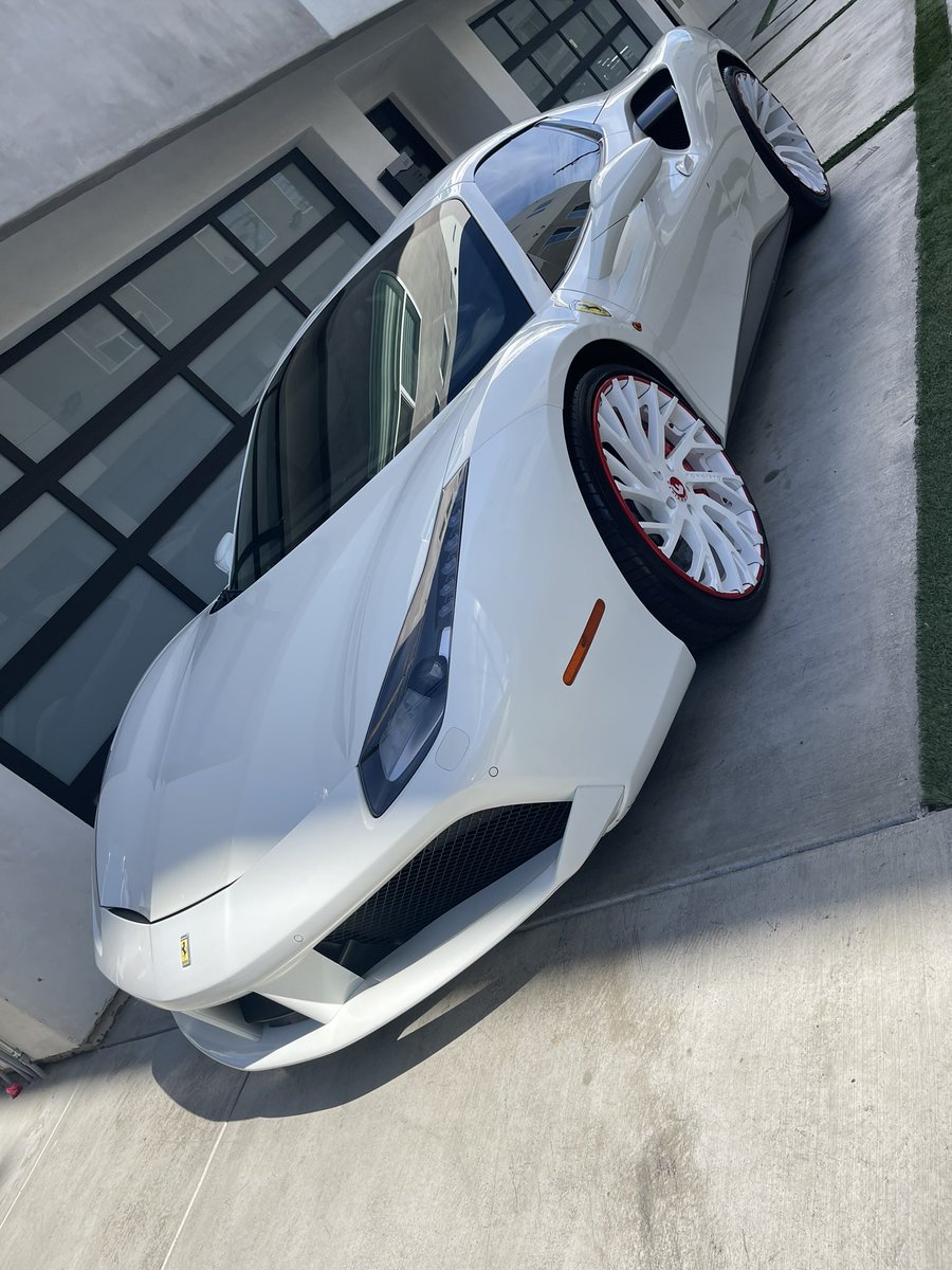 callingetclean_'s tweet image. Full detail on a Ferrari #fulldetail #detailing #ceramicwax #menguiars #detailomdemand #LA #LosAngeles