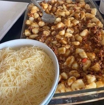 Hola ( con intención de comer ñoquis juntos )
