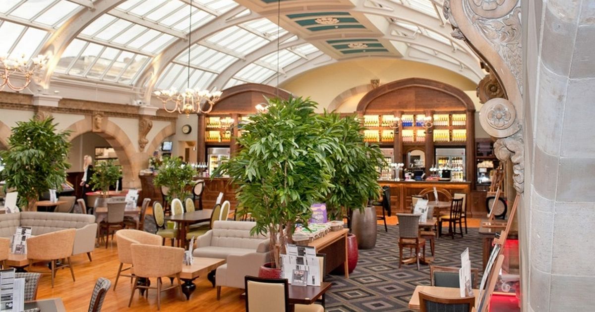 evil_fest's tweet photo. Inside Britain's 'poshest' Wetherspoons that's 'spectacular in every way' https://t.co/W3EYP16iE2 https://t.co/DoNxtYBHCT