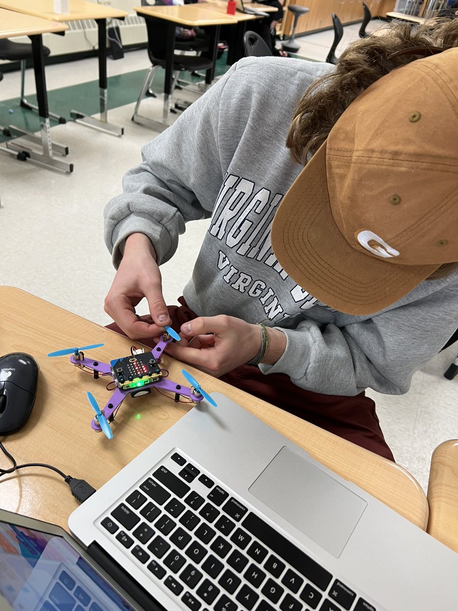 Drone from scratch and microbits? Let’s go! It hovers- soon flight? So much awesomeness!