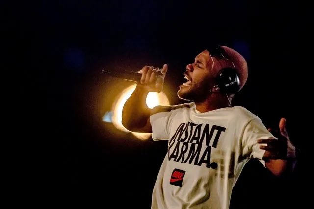 SHREKRAP's tweet photo. LESS THAN 3 WEEKS TIL FRANK OCEAN’S NEXT PERFORMANCE https://t.co/f8hhgdZqzf