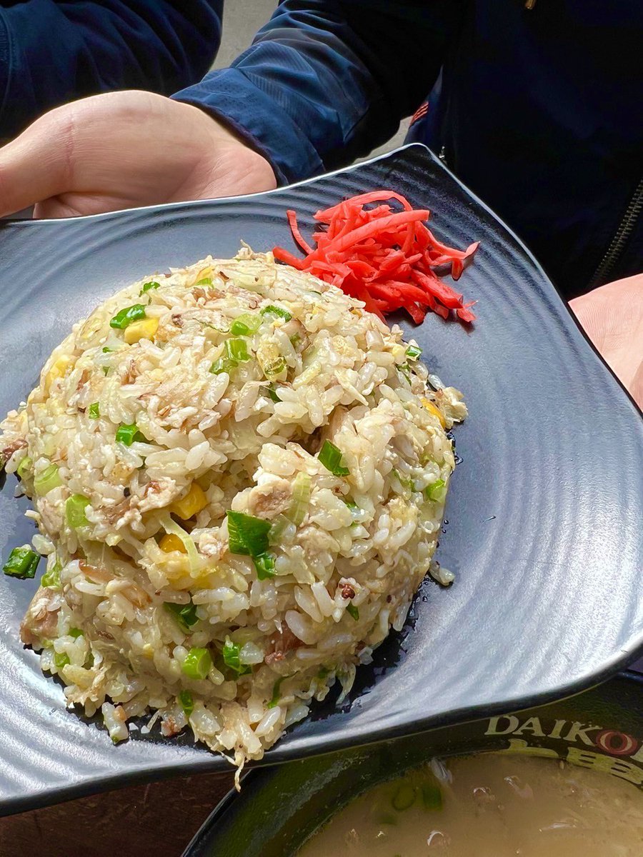 DaikokuyaRamen's tweet photo. If you prefer, you change Vegan fried rice too! 🌱ask the details to our server 😊🫶🏻
#chahan #combination #halfsize #friedrice #ramen #gyoza #lunch #hungry #losangeles #california #japanese #japanesefood #tasty #ロサンゼルス #カリフォルニア #大黒家 #ラーメンコンボ #daikokuya https://t.co/Kyp4e3MUDx