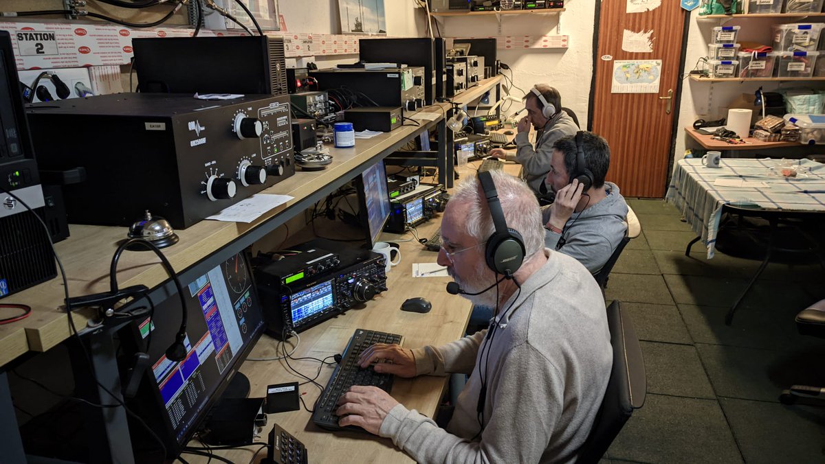 ED1R Contest Station tweet media