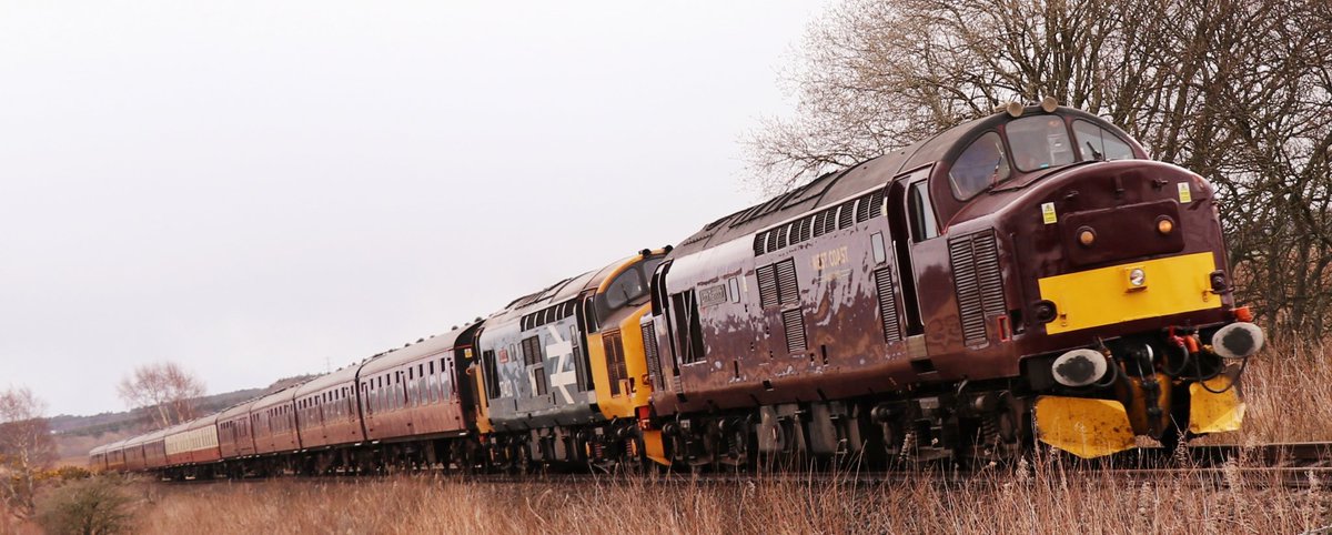 ElginTruckpics's tweet photo. #37676 #37493 #lochrannoch #isleofmull #class37 #srps #railtours #diesellocomotive #srpsrailtours #Elgin something different in the viewfinder yesterday! Sounds and smells where great! https://t.co/SMbo53rSDP