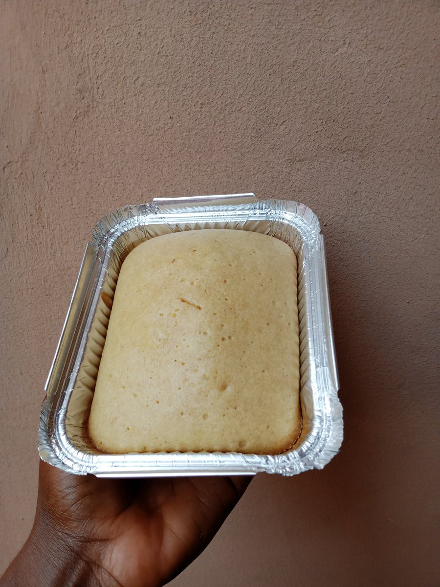 Foil cakes: small - #1000 
Large - #2000
Xlarge - #3000
Moq= 3
Cupcakes & Naked cakes also available in different sizes and flavors. Send in your orders now, you snooze you lose 🤗.
Pls RT & patronize 🙏
@_DammyB_ @_Kelvin_Kel @_praisebaby
@cakesbydoyin @Geeglowcakes