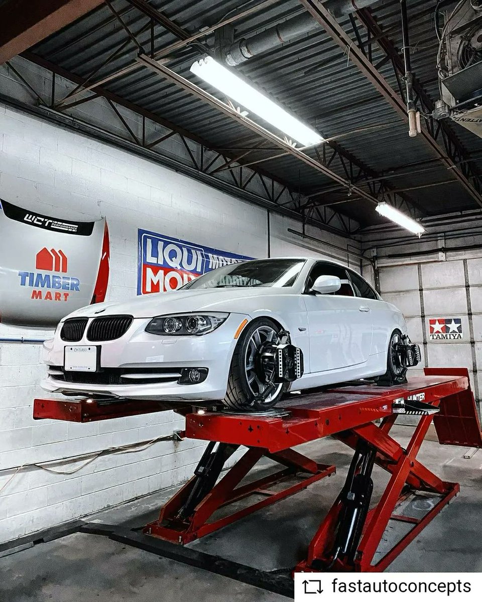 SPRING DRIVING &amp; RACING is in the Track Air! Thinking you may want to track drive or race? Time to prepare is now! 
.
Our track day technicians like our friends at Fast Auto are ready to support your prep! 
.
WHAT'S UP Next for DriveTeq?

1.🏁April 23 DDT-》DE &amp; Group 133 Sprint