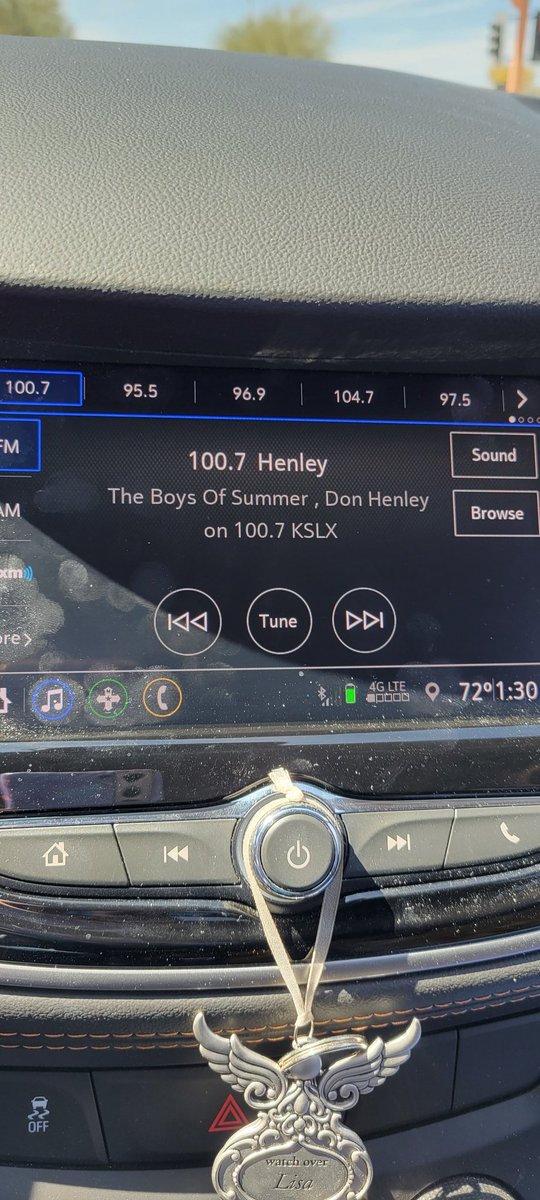 phxgrl123's tweet image. Perfect music for a beautiful Scottsdale day, in the car, windows down &amp;amp; radio blasting. Thanks @KSLX ! #Scottsdale  #AZSpring #PerfectWeather #ClassicRock