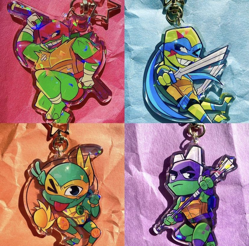 it’s my birthday today! know what that means! giving away one of my charms ❤️

rules 
1. retweet this post 
2. comment which turtle you want! 
3. that’s it! good luck!