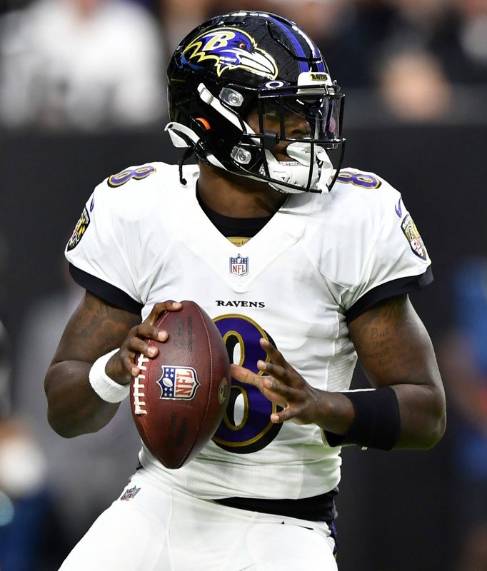 uSTADIUM tweet media