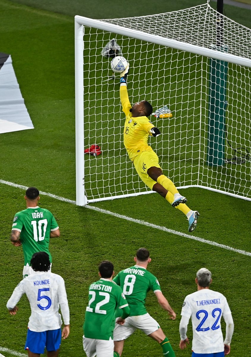 UEFAEURO's tweet image. ⏰8⃣9⃣ Outrageous Maignan save!

#EURO2024
