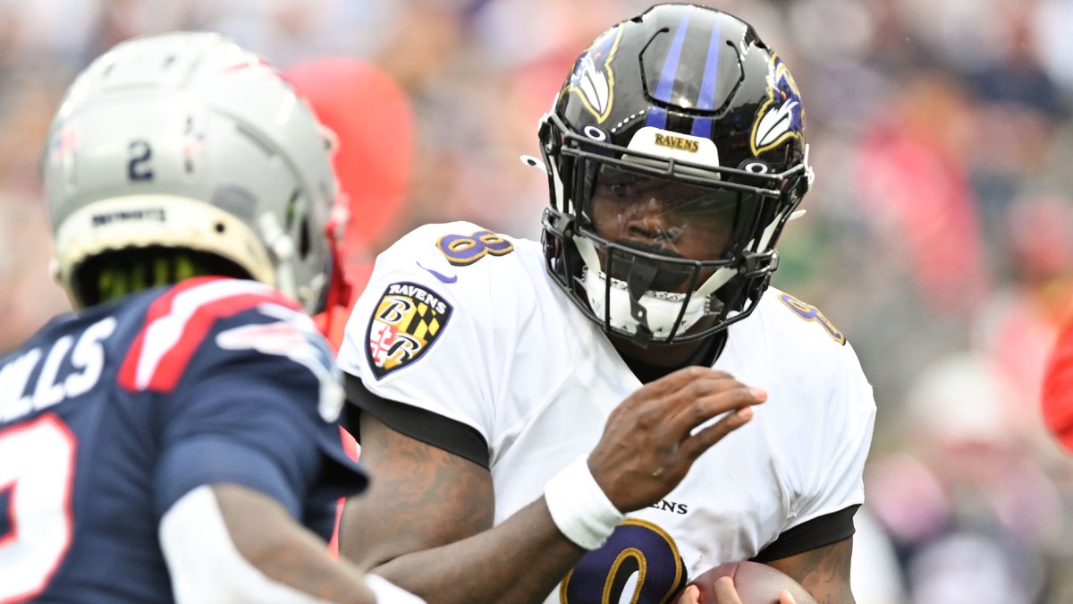 zm_cox's tweet photo. In a comment that's sure to ignite the offseason rumor mill, Robert Kraft said rapper Meek Mill told him Lamar Jackson wants to play for the Patriots. https://t.co/dLyynOBg3u https://t.co/y1M6KwhmvN
