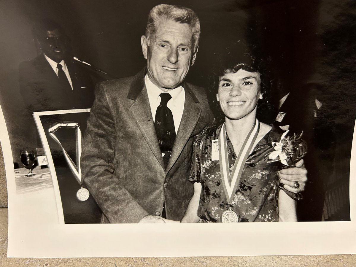 BadgersHistory's tweet photo. There are 53 women inducted in the @UWBadgers Athletic Hall of Fame. The first two, U.S. Olympians Cindy Bremser from @BadgerTrackXC by way of Mishicot and Carie Graves from @BadgerRowing by way of Spring Green, were part of the inaugural class of honorees in 1991. https://t.co/M71G7LfAue