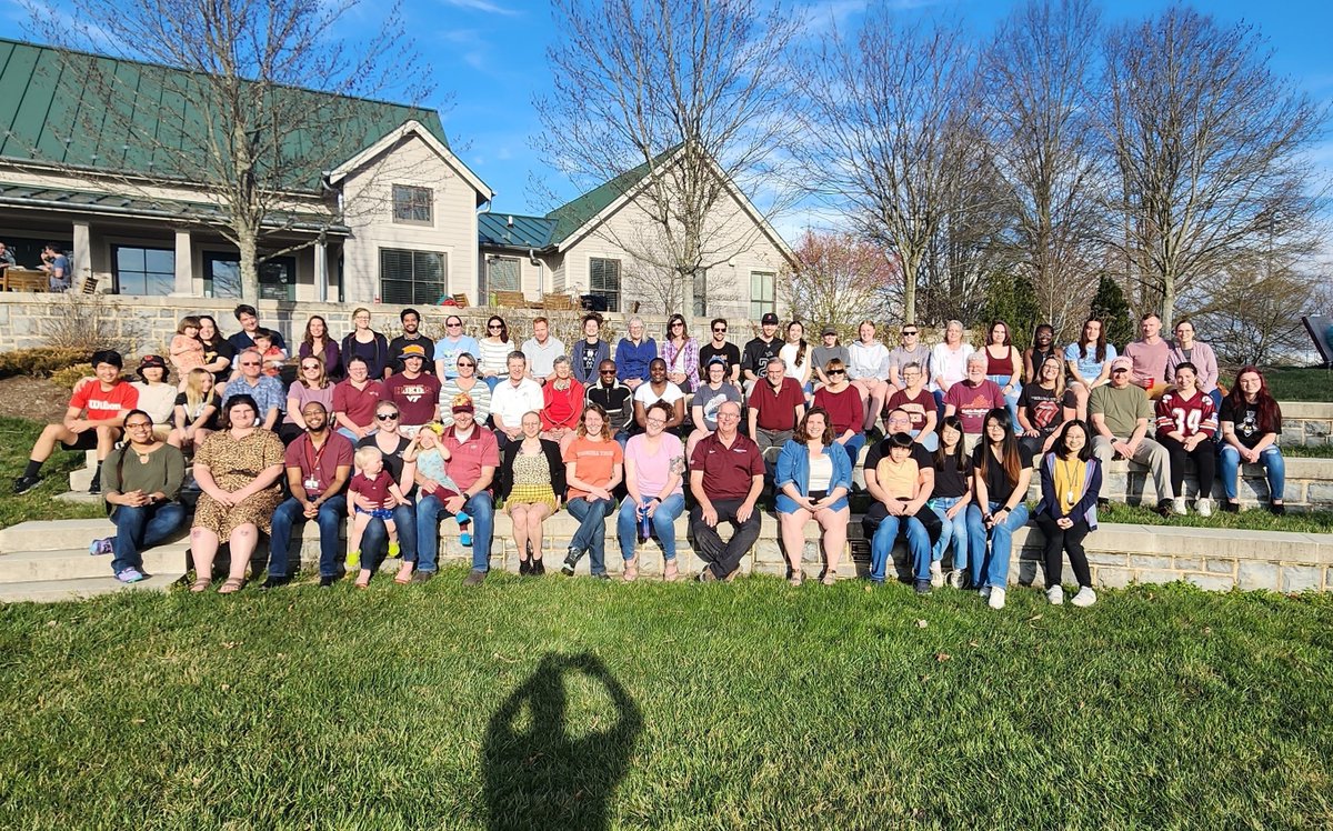 On Friday afternoon last week the Entomology Department and their friends and family enjoyed our annual spring cookout, complete with games, good weather, and great food! 🌭🥗🏐 Thank you to our Department Head and Grillmaster Dr. Tim Kring for putting on the event every year!