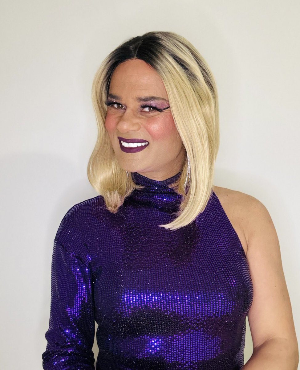 leynastars's tweet photo. Siempre sonríe.😜💜
#sonrisa #dragqueen #leynastars #eventos #presentadora #actriz #dragqueenbarcelona #leyna #dragqueenworld #diversitats #smile https://t.co/06uIR75rG1