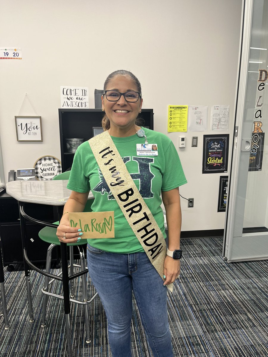 HofiusSunshine's tweet photo. Happy belated birthday to Mrs. De La Rosa! Thanks for being a part of the coolest campus club 😜☀️🎉 https://t.co/9TWQOP3sFW