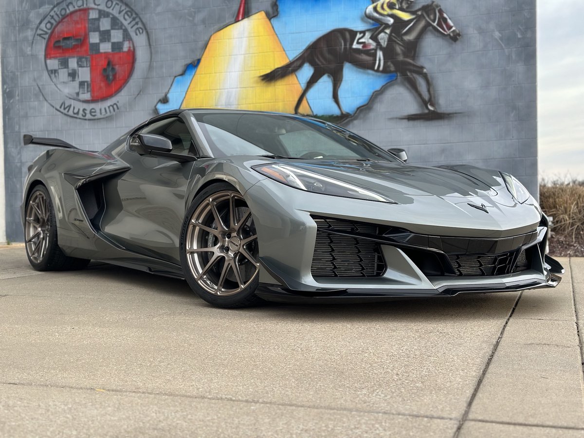 ForgelineWheels's tweet photo. Not excited about the #c8corvettez06? Mark's #c8 #corvette on #forgeline #GA1R #openlug is one of the best reasons we've seen yet! https://t.co/8tRtcjjPvO https://t.co/Pl49ySyaHM