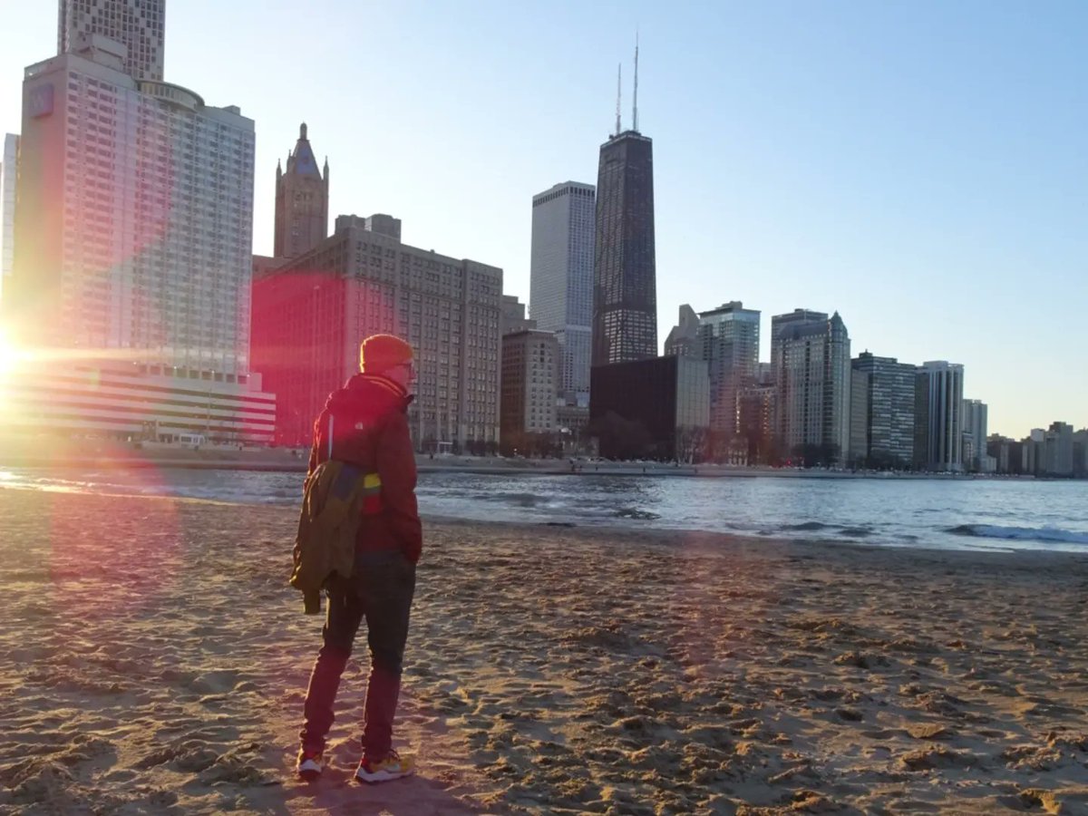 OfficialTeamBBs's tweet photo. @BigLegDrop + beaches + cities is my kind of jam
#Chicago2023 #DBisEPIC #TeamBBsForLife #TeamBBsOnTour #TeamBBs #CrewOfTwo https://t.co/6mXbNP94ml
