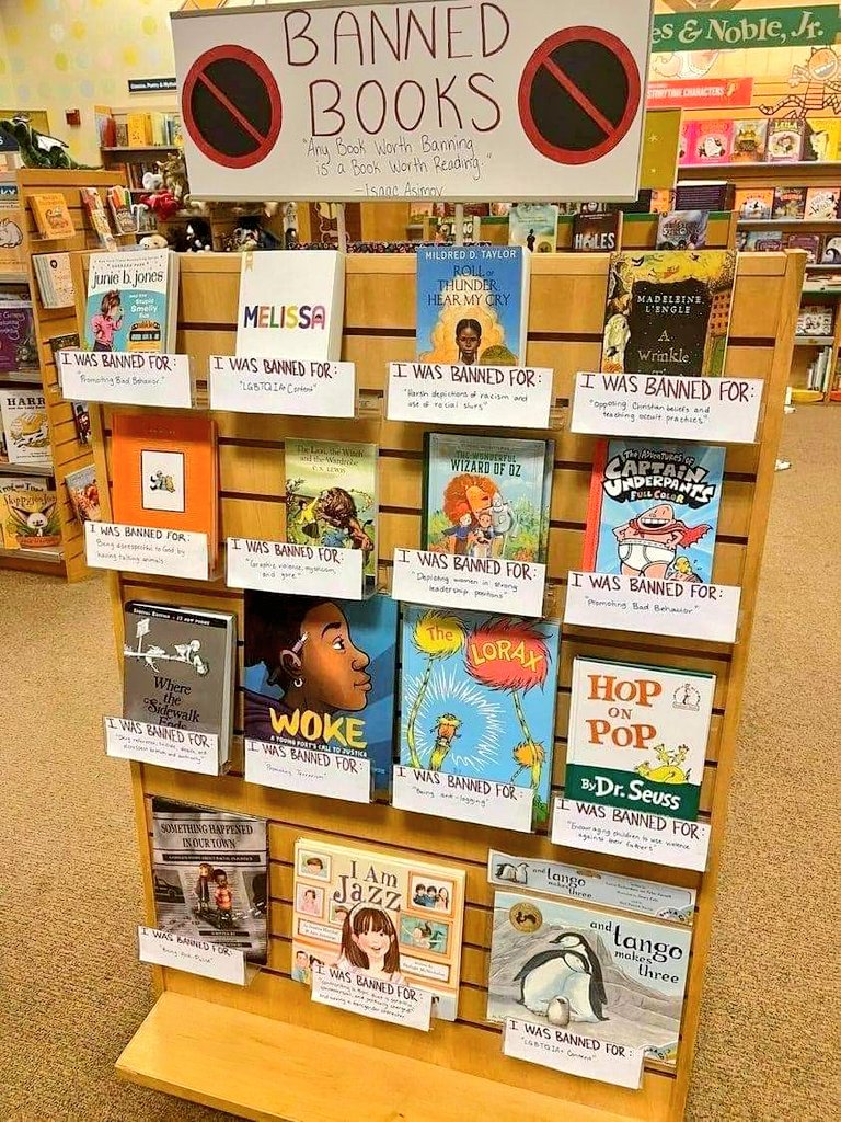 Not sure who gets credit for it, but this bookstore rocks!!
📚💪🏾
"Any book worth banning is a book worth reading."