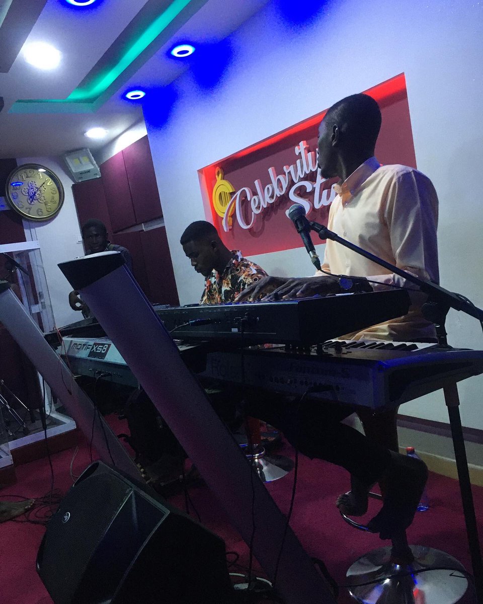heisvincent_'s tweet photo. rehearsal section🥁🎸🎹🎙
#iWORSHIP🙌🏾❤️ https://t.co/jOrwsMJwgu