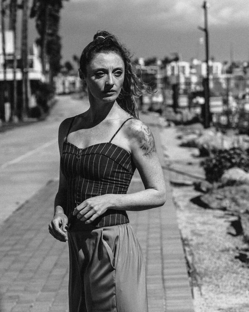 MBS_Photo's tweet photo. Anyone else feeling unmotivated lately, social media-wise?

Had a WONDERFUL time catching up and shooting with AprilAnn in California after all these years! But as soon as I got back east the daily grind immediately took over focus again. Meh.

@aprilanndais. Long Beach, CA.… https://t.co/QZL2xi5y7l