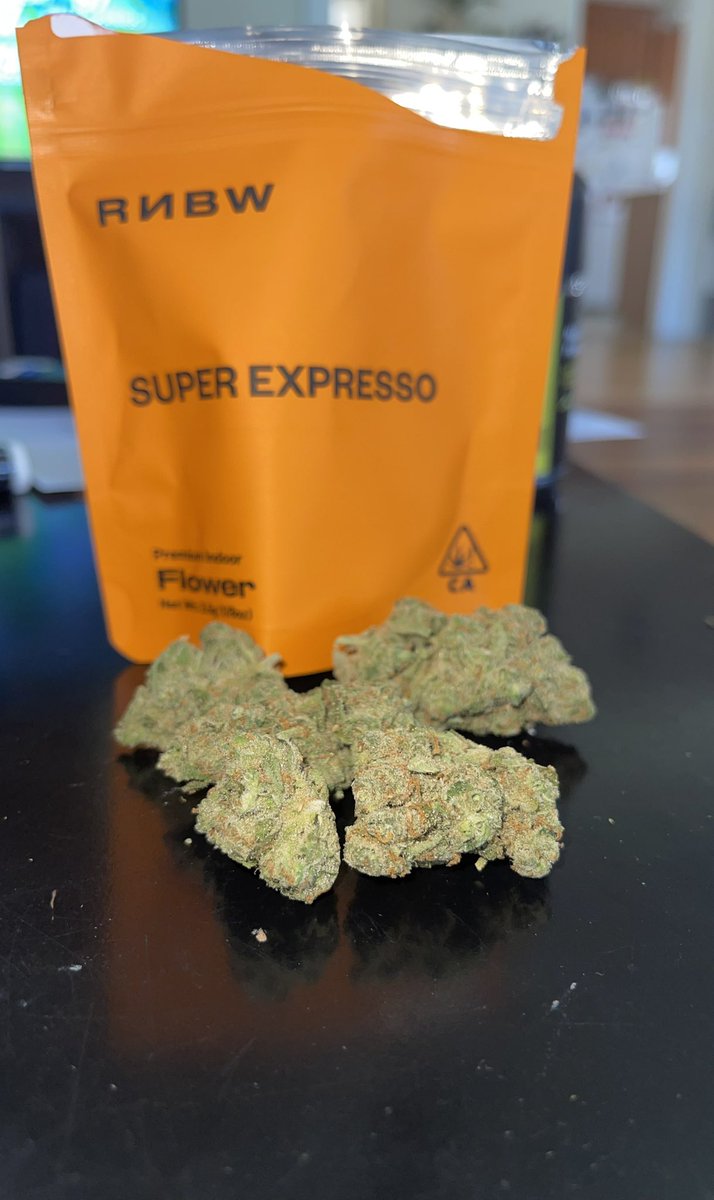 Blow1818's tweet image. Blunts Rolled
Edible Ate &amp;amp; Packed
#Blow1Clothing on my back catch a vibe to the Money!!!
#SpaceCadet how do u get to #StoneyWorld 
Sativa Cheeks
Stay Ready!!!!
#Mmemberville #420Community 
#CannabisCommunity #King