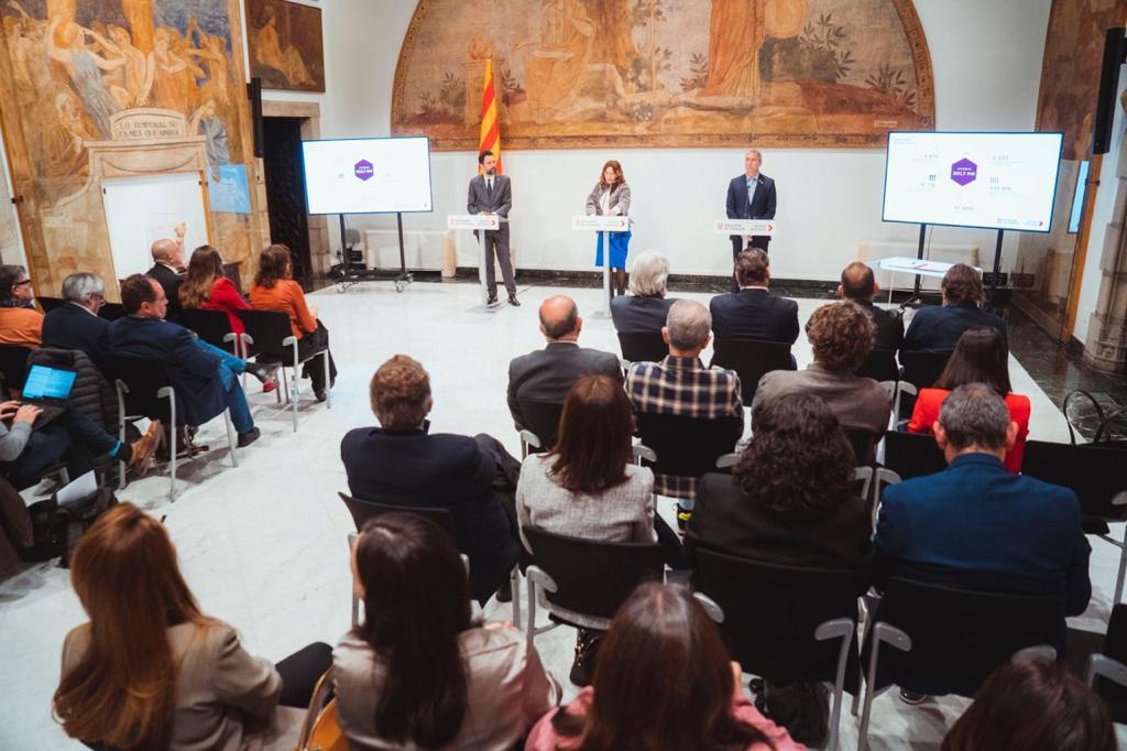 Pimec's tweet image. Un acord històric‼️ Hem signat l&apos;Acord per la Planificació de la #FormacióProfessional amb 
@govern i agents socials, que  ens permet avançar de manera responsable en l’objectiu estratègic de posar la formació professional al servei del progrés social i econòmic del país. #PFCAT