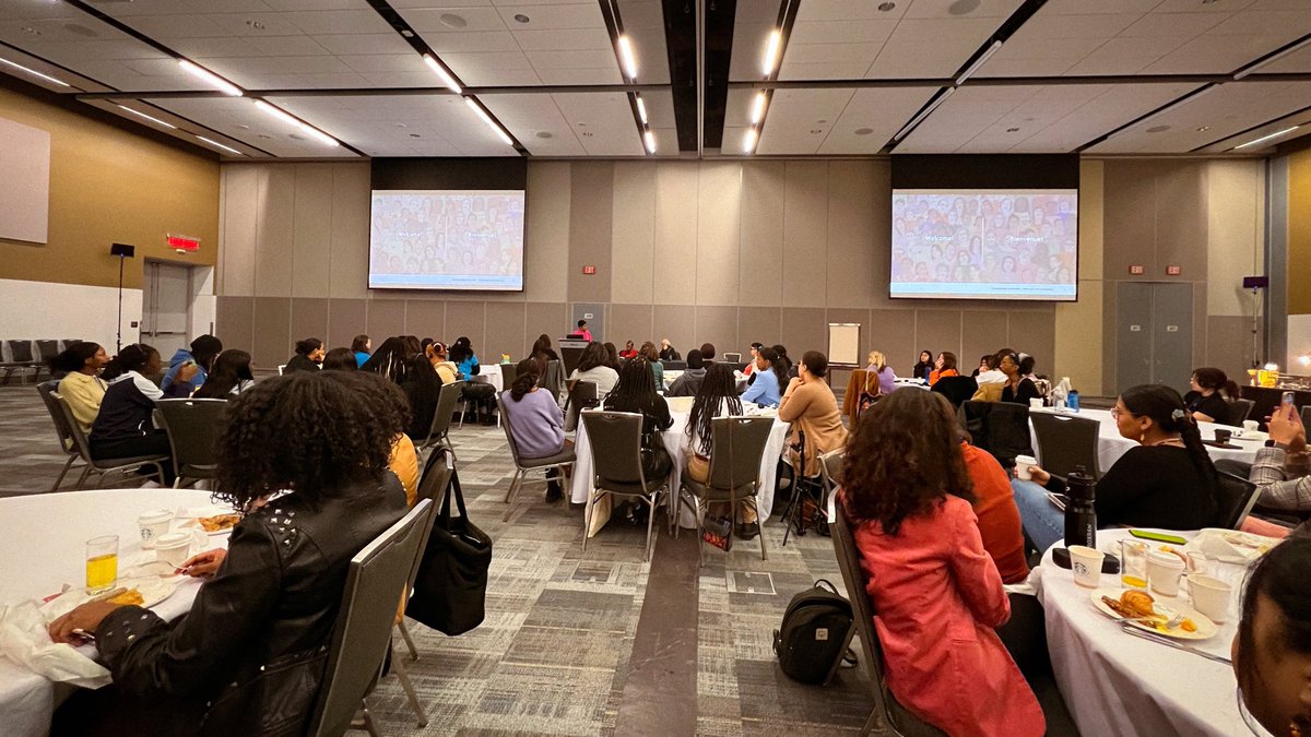 MarciIen's tweet photo. From all corners of the country, dedicated individuals gathered for “The Shockproofing Communities Youth Summit on Gender Justice in Canada” to learn, collaborate, and share their experiences with tackling gender justice and gender-based violence. https://t.co/wRV8PFgboq
