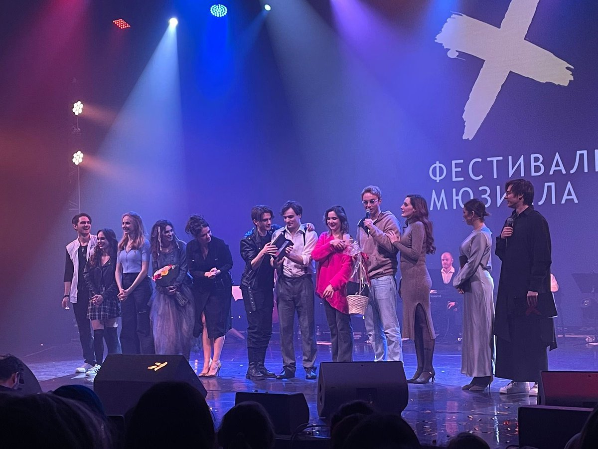 Мы ♥️
#чкс #фестивальмюзикла