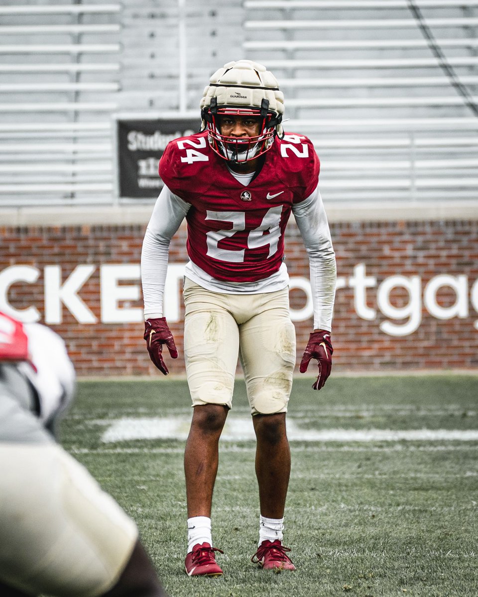 kenton_kirkland's tweet photo. Year 1….⏳#GoNoles 🍢 https://t.co/ya2PhmDUo7