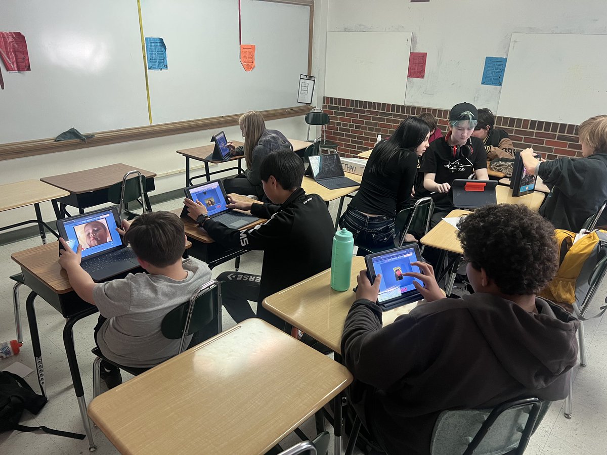 Carrie Chambers tweet media