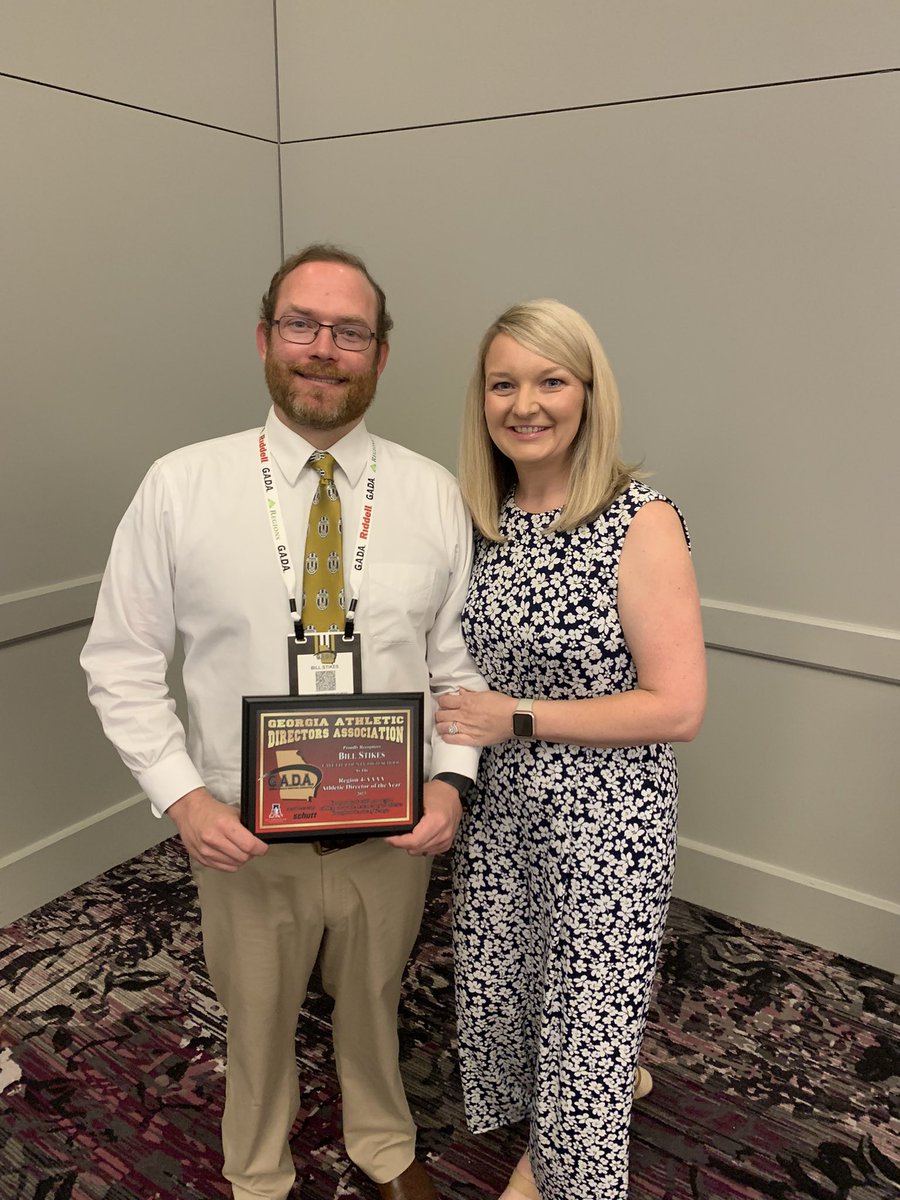 CoachStikes's tweet image. Honored to represent region 4-AAAA as @GADACOACHES region AD of the year! 

Thankful for admin team at @FCHSTigers that supports me &amp;amp; our coaches as well as great region ADs that make this job fun!

Most important is a great family that loves &amp;amp; supports me-thanks Brittany &amp;amp; kids!