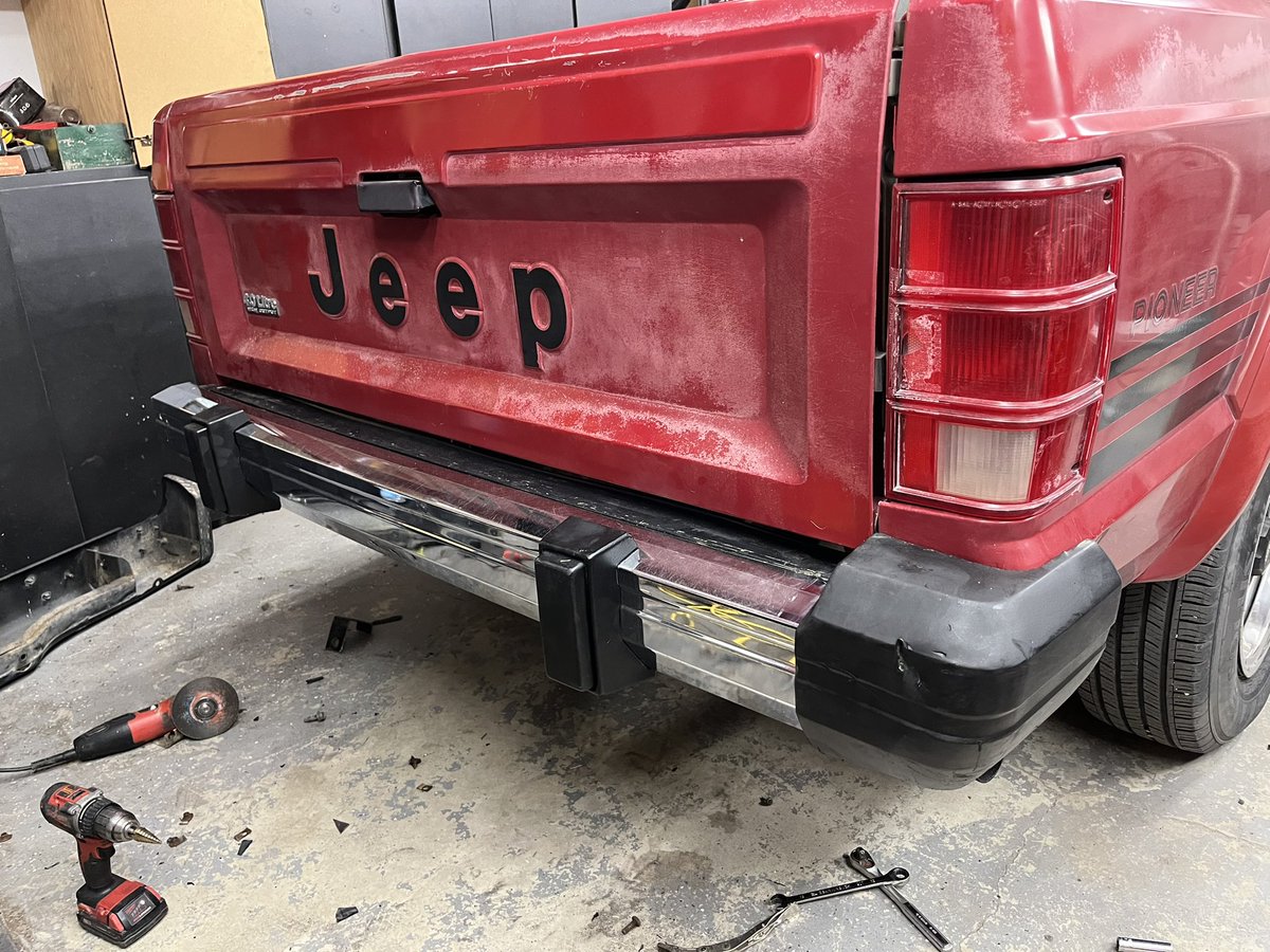 koolaidkirk's tweet photo. Been on the Comanche trend. https://t.co/YQzhHNi9fD
